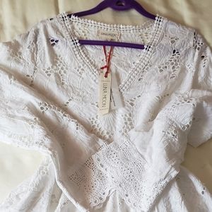 NWT**Beautiful embroidery long sleeve top.